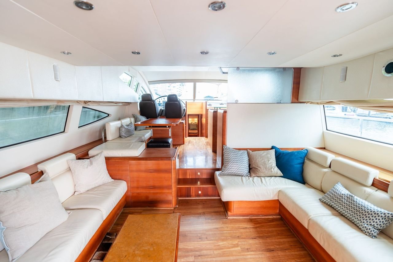 75ft Aicon salon interior