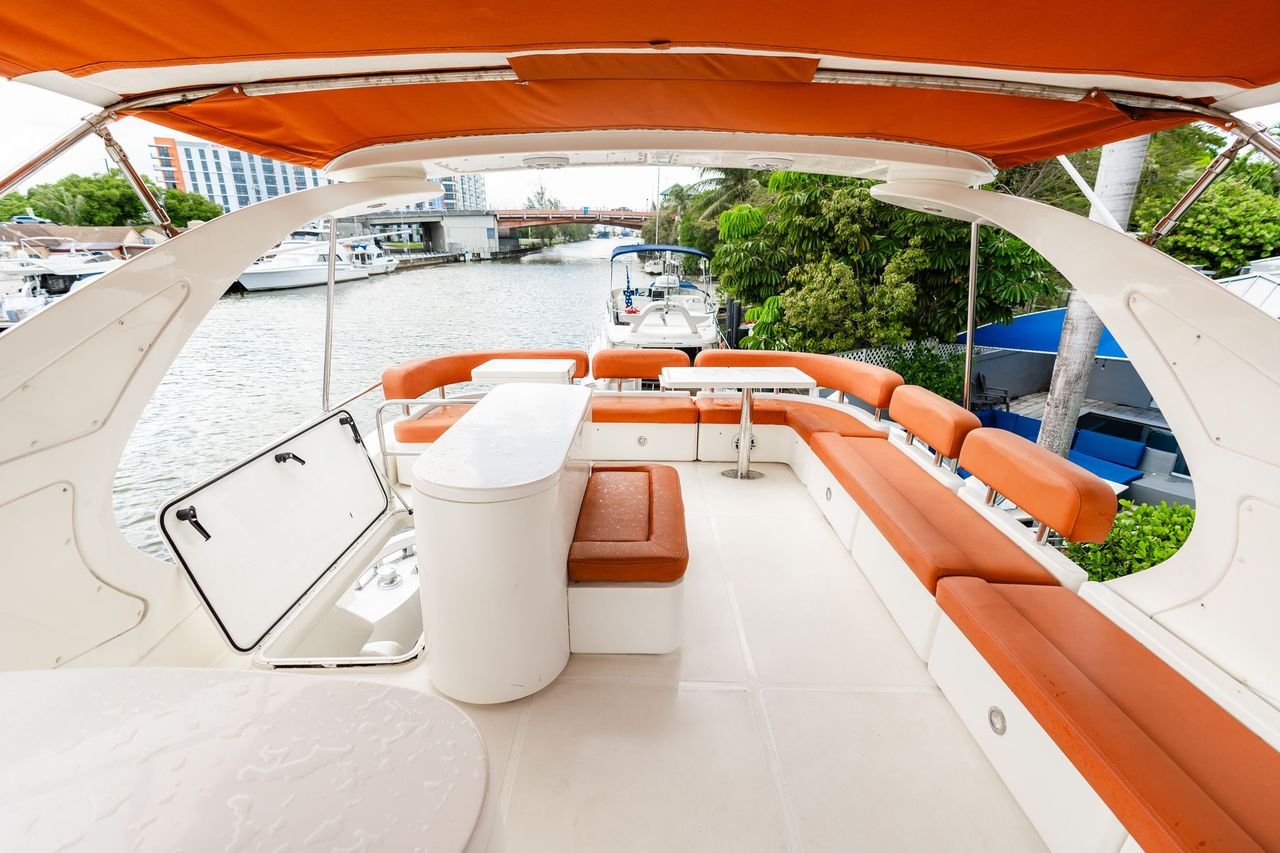 75ft Aicon aft deck orange lounge