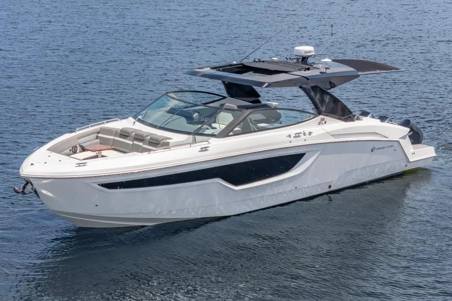 38ft GLS Cruiser aerial profile