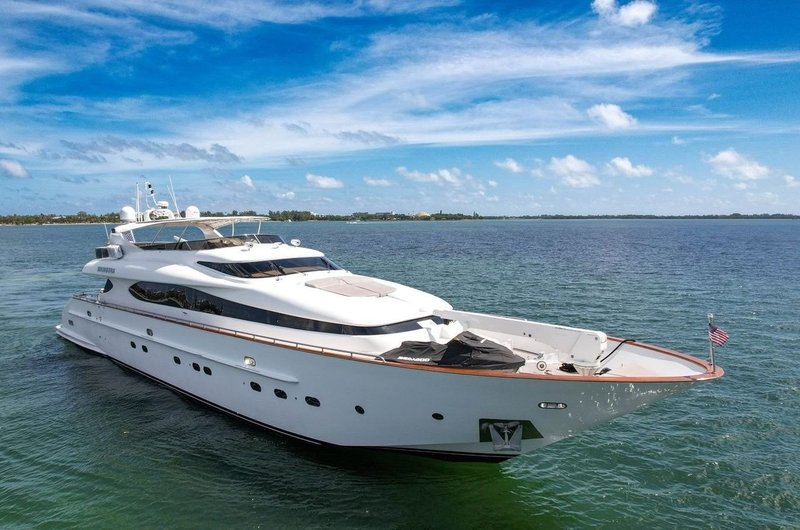 110ft Maiora Stamos Bien