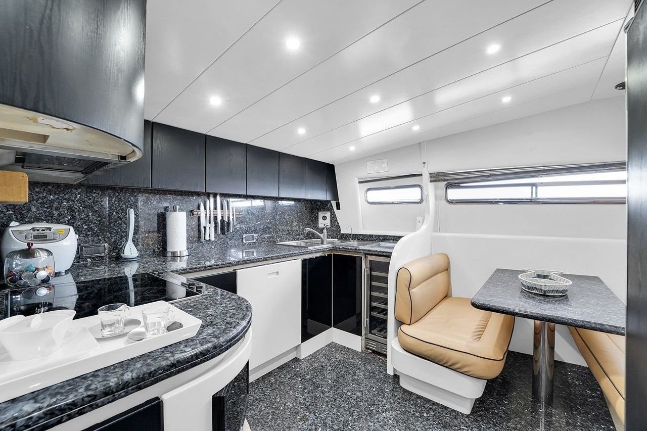Maiora full galley kitchen