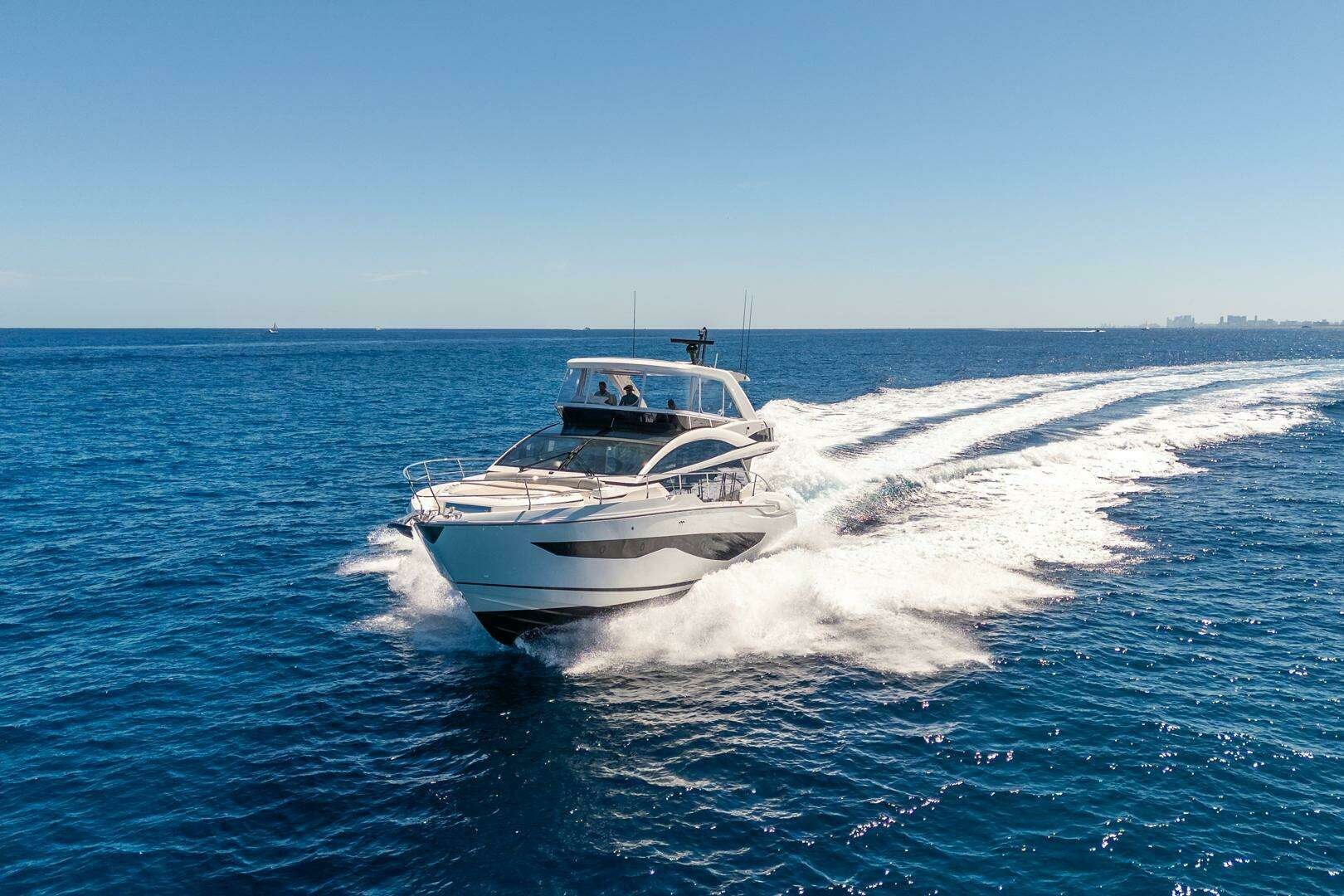Pearl 62 underway open ocean